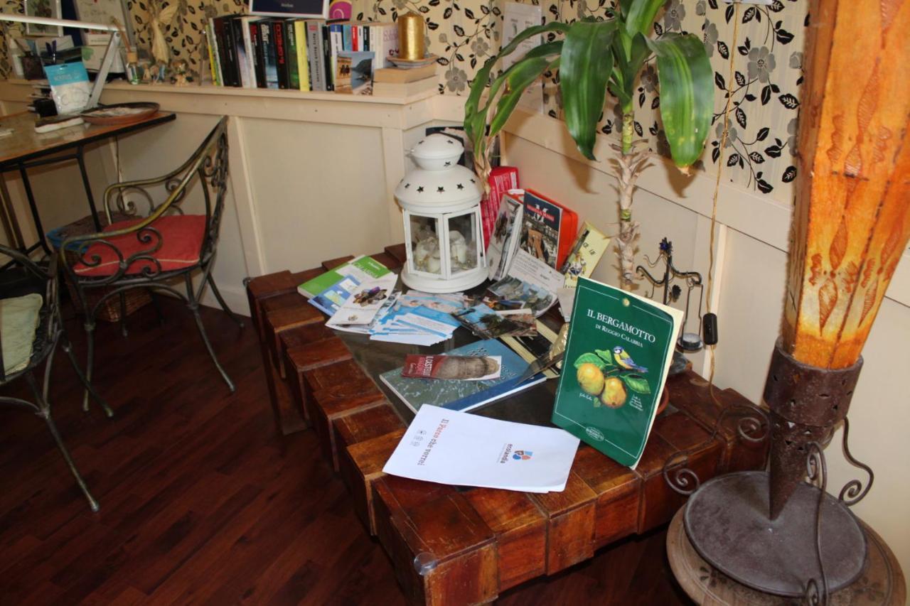 Anirbas Bed & Breakfast Reggio di Calabria Eksteriør bilde